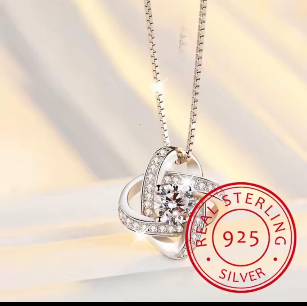 Elegant925 Sterling Silver Pendant Necklace